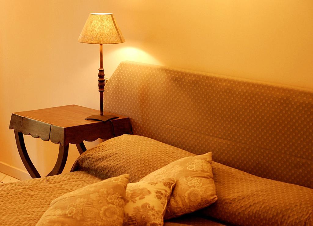 Hotel Les Mazets Des Roches Tarascon Pokój zdjęcie
