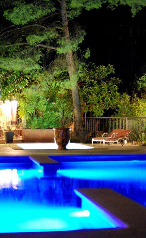 Hotel Les Mazets Des Roches Tarascon Zewnętrze zdjęcie